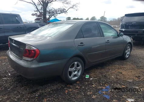 2006 Toyota Camry Std z USA, uszkodzony, nr VIN 4T1BE32K36U741346